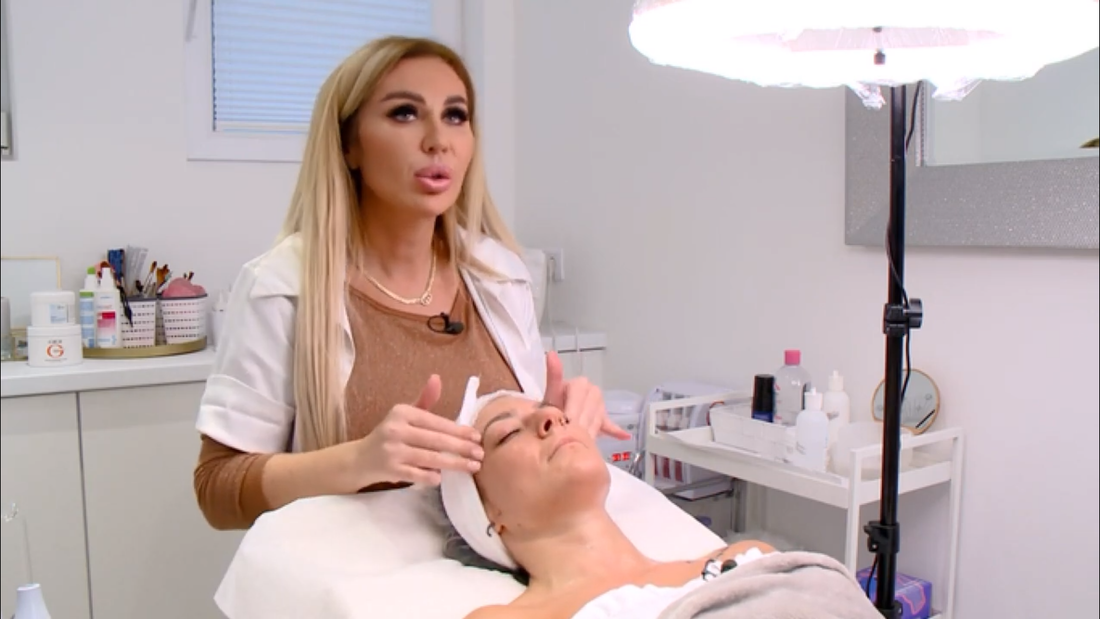 Karmacsi Mária Mesterkozmetikus szempilla hosszabbító mestertréner - kozmetikai kezelés